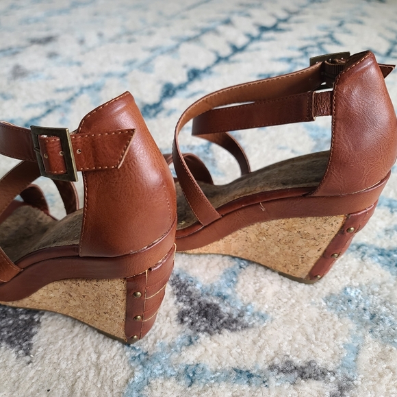 Maurices Rosie Cork Wedge Sandles - Picture 9 of 10